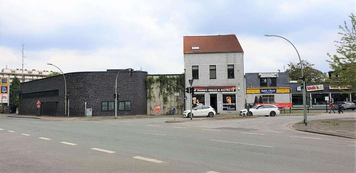 Haus zum Kaufen in Duisburg 980.000 € 770 m² 15 zimmer