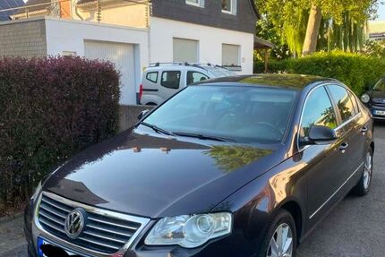 VW Passat 267.000 km 2.000 &euro; Düsseldorf 40229