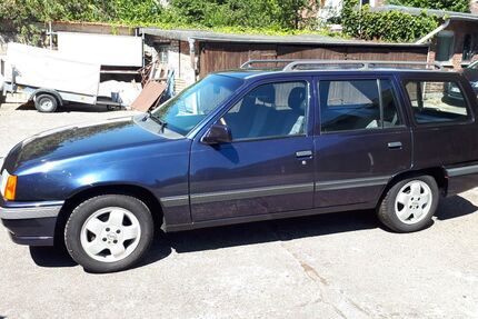 Opel Kadett 224.245 km 2.999 € Neuss 41462