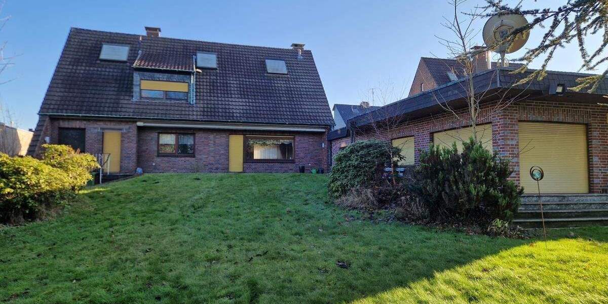 Mehrfamilienhaus, Wohnhaus Oberhausen Sterkrade-Nord - 9 Zimmer, 254 m&sup2;, 759.000&euro; | Angebot:25709919