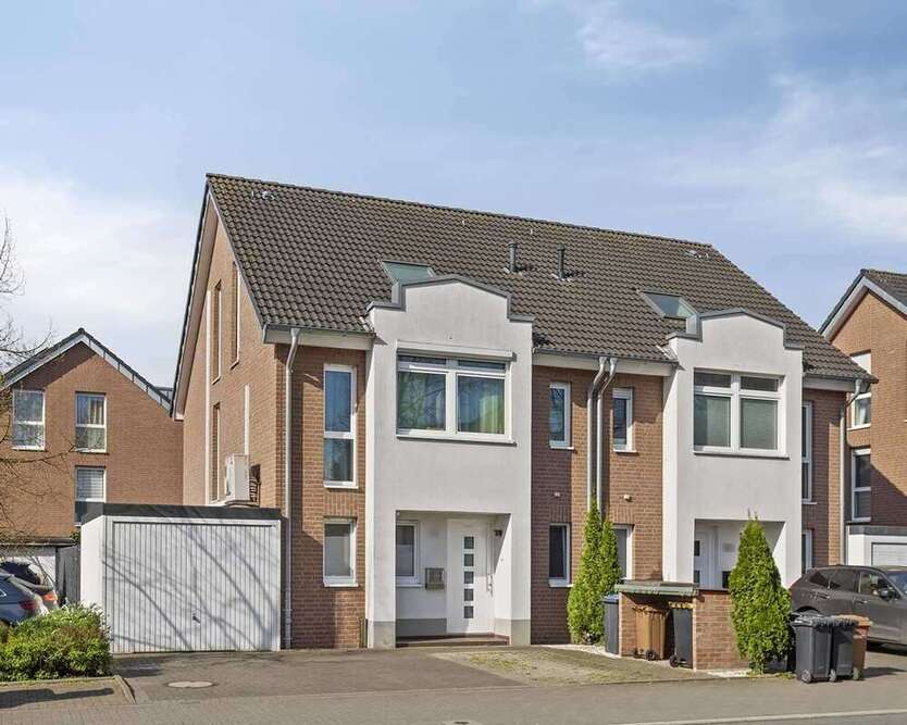 Haus zum Kaufen in Ratingen 884.700 € 163 m²