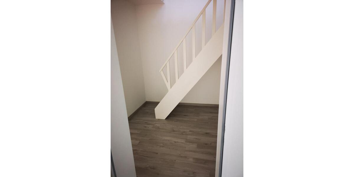 Maisonettenwohnung Duisburg Rheinhausen - 4 Zimmer, 120 m&sup2;, 1.100&euro; | Angebot:26063741