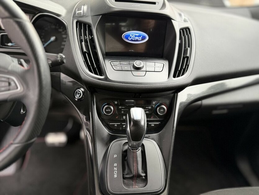 Kuga ST-Line KeylessGO Kamera