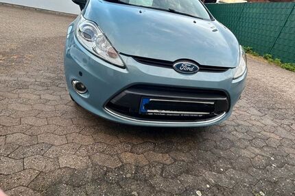 Ford Fiesta 122.000 km 4.100 &euro; Düsseldorf 40231