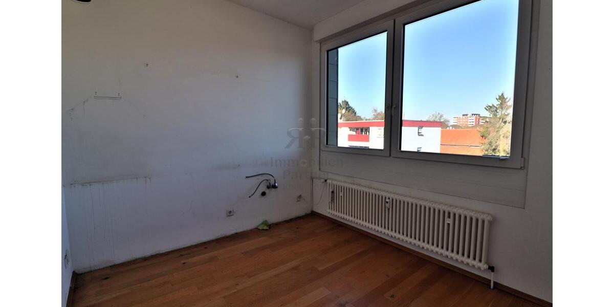 Dachgeschoßwohnung Voerde (Niederrhein) - 4 Zimmer, 120 m&sup2;, 1.056&euro; | Angebot:25852214