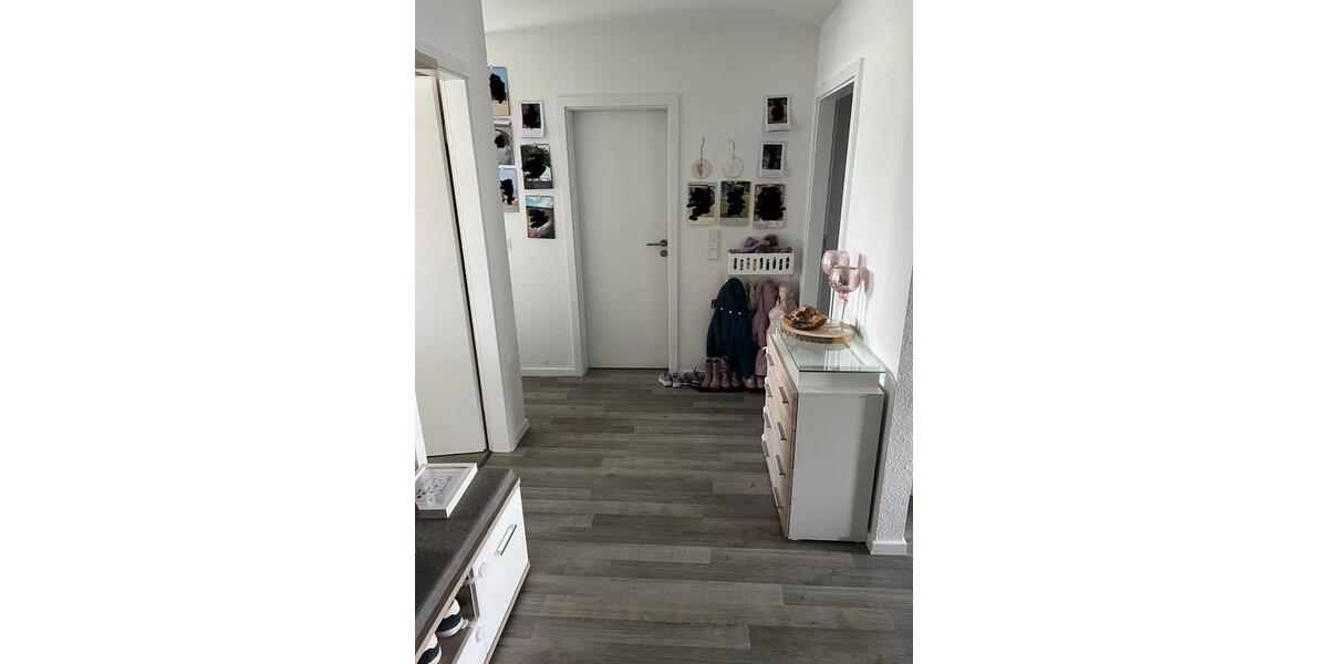 Hochparterre Krefeld Dießem - 3 Zimmer, 78 m&sup2;, 185.000&euro; | Angebot:27134335