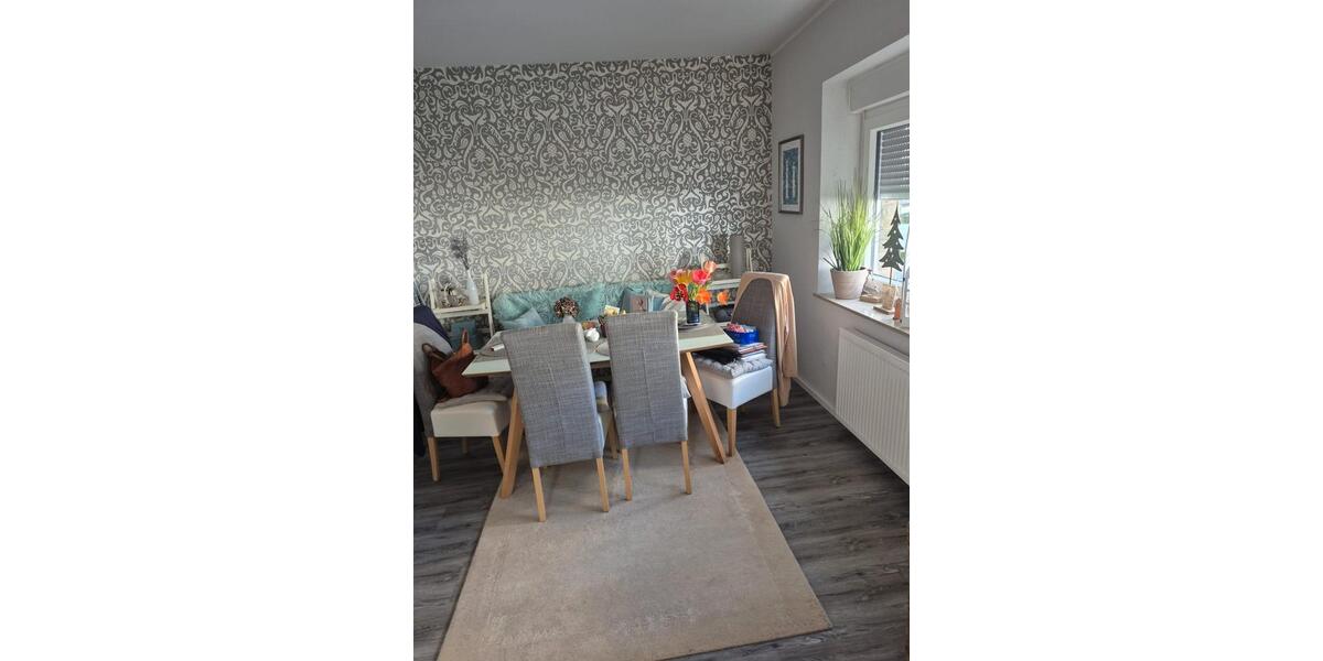 Erdgeschoßwohnung Essen Stadtbezirk III - 2 Zimmer, 83 m&sup2;, 780&euro; | Angebot:26380168