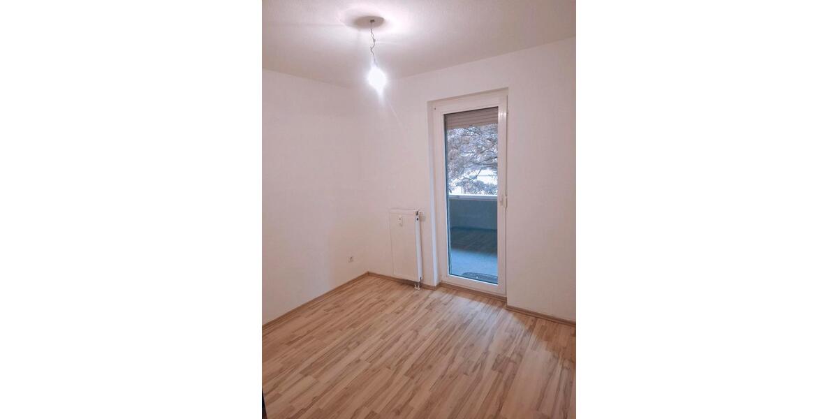 Erdgeschoßwohnung Düsseldorf Stadtbezirk 5 - 3 Zimmer, 55 m&sup2;, 239.000&euro; | Angebot:27022401
