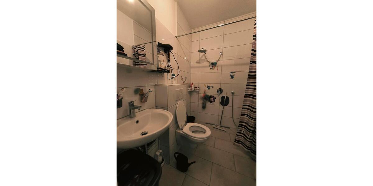 Erdgeschoßwohnung Krefeld - 3 Zimmer, 67 m&sup2;, 180.000&euro; | Angebot:26993471