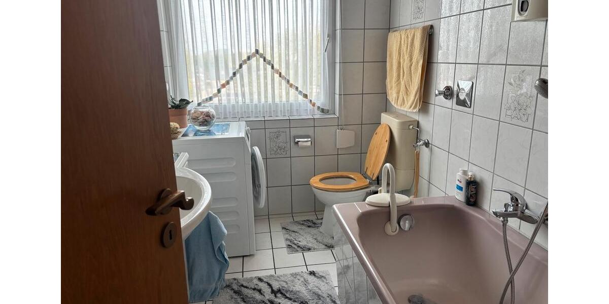 Etagenwohnung Bottrop Feldhausen - 2.5 Zimmer, 62 m&sup2;, 139.900&euro; | Angebot:26134568