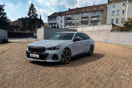 BMW i5 53.119 km 60.900 &euro; Duisburg 47137
