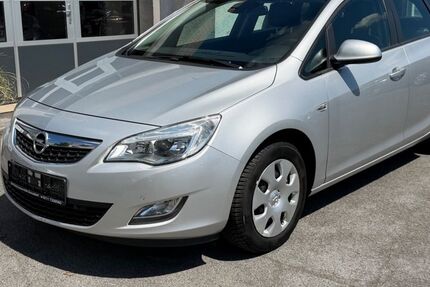 Opel Astra 106.500 km 4.890 &euro; Düsseldorf 40231