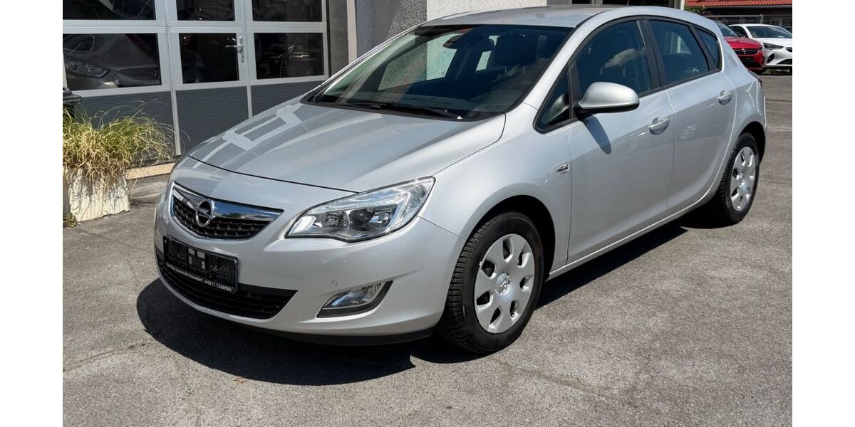 Opel Astra 106.500 km 4.890 &euro; Düsseldorf 40231