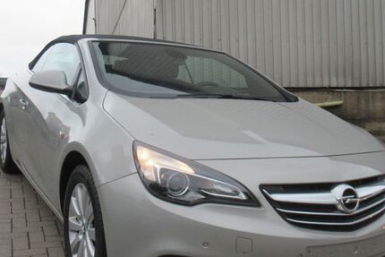 Opel Cascada 136.941 km 8.890 € Herne 44653