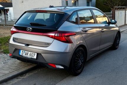 Hyundai i20 60.300 km 11.500 &euro; Düsseldorf 40231
