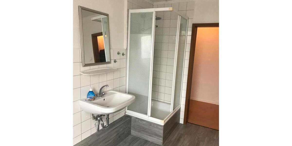 Etagenwohnung Moers - 1 Zimmer, 50 m&sup2;, 435&euro; | Angebot:25257694