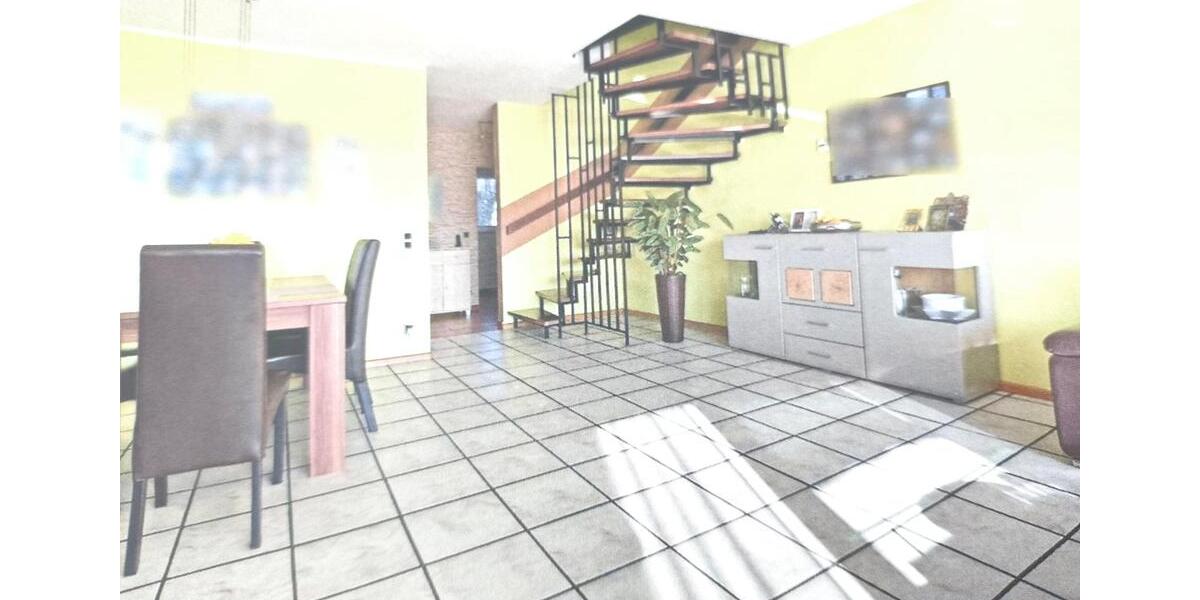 Etagenwohnung Voerde (Niederrhein) - 4 Zimmer, 104 m&sup2;, 200.000&euro; | Angebot:26903174