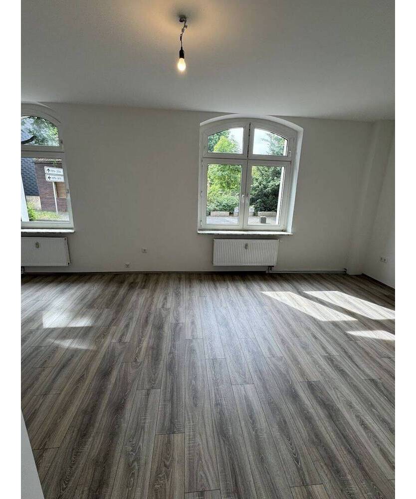 Sehr schöne komplett sanierte 3 Zimmer Wohnung in Duisburg zu vermieten