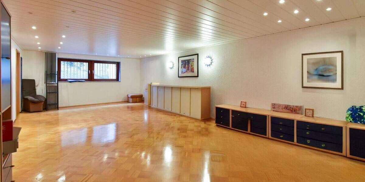 Besonderes, massives Einfamilienhaus in Duisburg-Mündelheim - pflegeleicht, hell & energieeffizient 4 zimmer