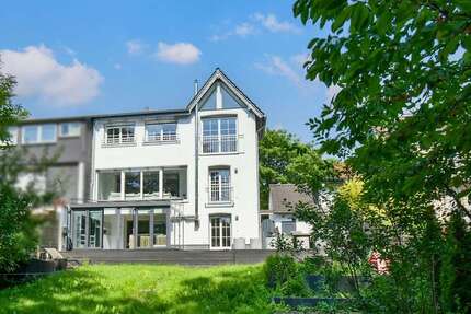 Haus Essen / Bergerhausen Bergerhausen - 6.5 Zimmer, 238 m&sup2;, 1.150.000&euro; | Angebot:27001824