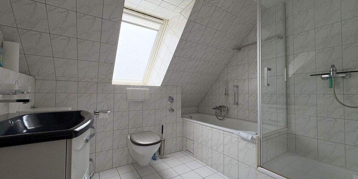 Etagenwohnung Meerbusch Büderich - 2 Zimmer, 83 m&sup2;, 960&euro; | Angebot:24546278