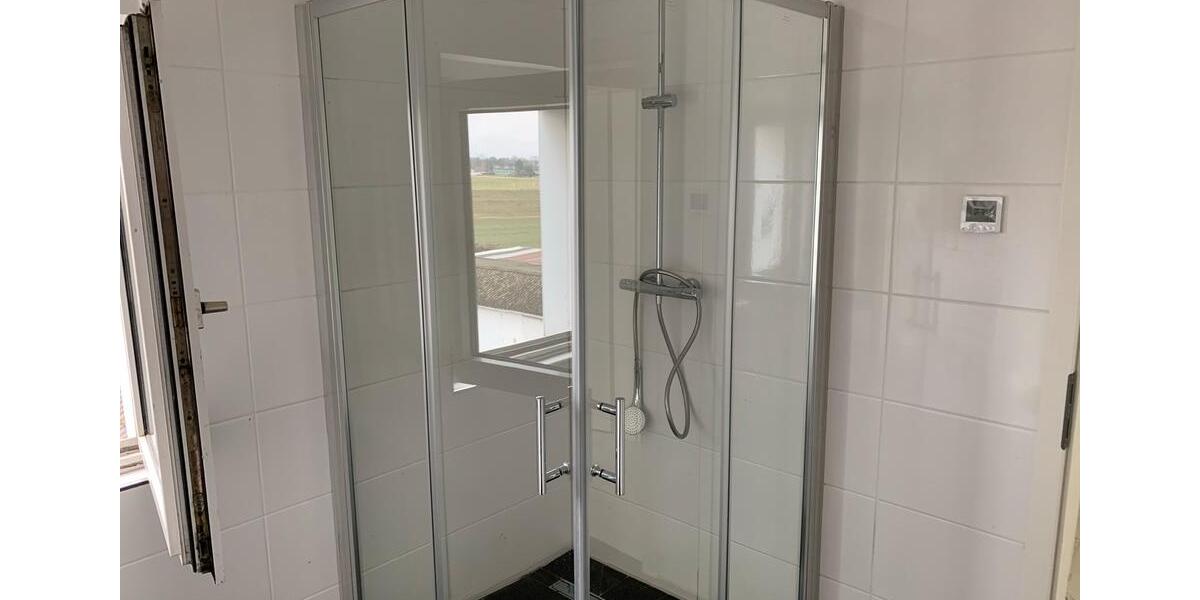 Dachgeschoßwohnung Oberhausen Schmachtendorf - 3.5 Zimmer, 85 m&sup2;, 850&euro; | Angebot:26122522