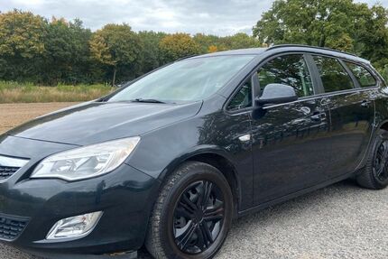 Opel Astra 176.000 km 3.790 € Neukirchen-Vluyn 47506