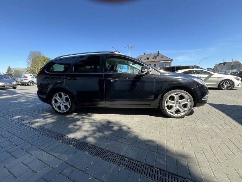 Focus Titanium / LPG / Sitzheizung / Xenon / AHK