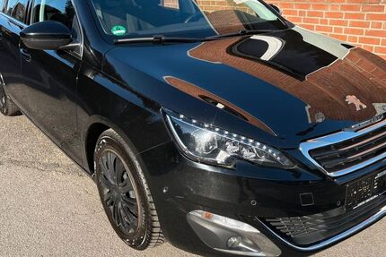 Peugeot 308 147.000 km 9.600 &euro; Krefeld 47804