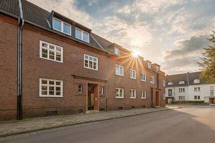 Haus zum Mieten in Düsseldorf 6.000 € 323 m² 8 zimmer