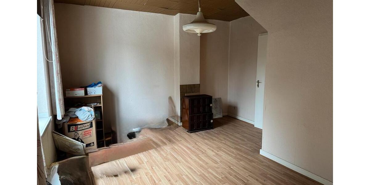 Doppelhaushälfte Duisburg Rheinhausen - 4 Zimmer, 90 m&sup2;, 220.000&euro; | Angebot:25087979