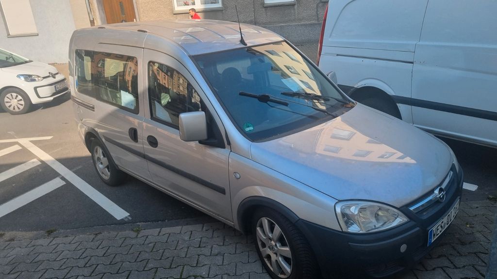 Opel Combo 207.000 km 1.450 &euro; GELSENKIRCHEN 45881