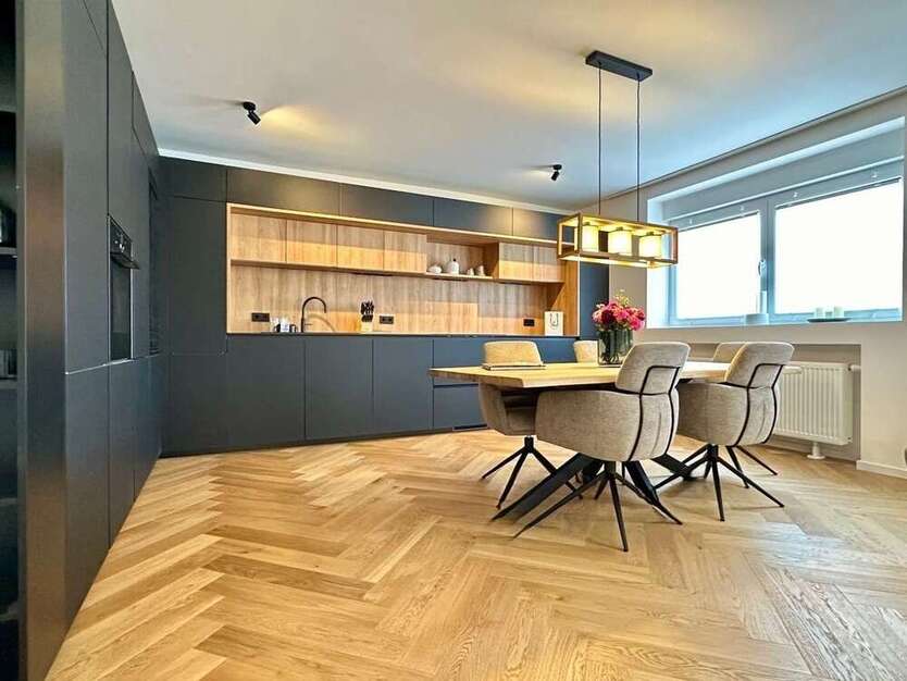 Wohnung zum Mieten in Düsseldorf Oberkassel 2.500 € 92 m²