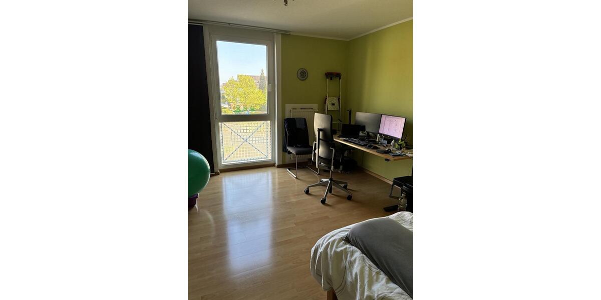 Etagenwohnung Meerbusch - 3.5 Zimmer, 86 m&sup2;, 955&euro; | Angebot:26227972