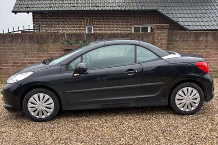 Peugeot 207 106.650 km 3.800 &euro; Issum 47661