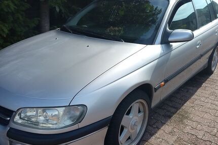 Opel Omega 239.850 km 1.450 &euro; Krefeld 47800