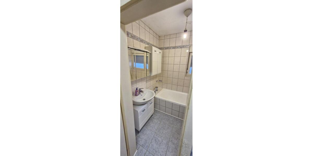 Etagenwohnung Duisburg Rheinhausen - 3 Zimmer, 60 m&sup2;, 94.000&euro; | Angebot:27426903