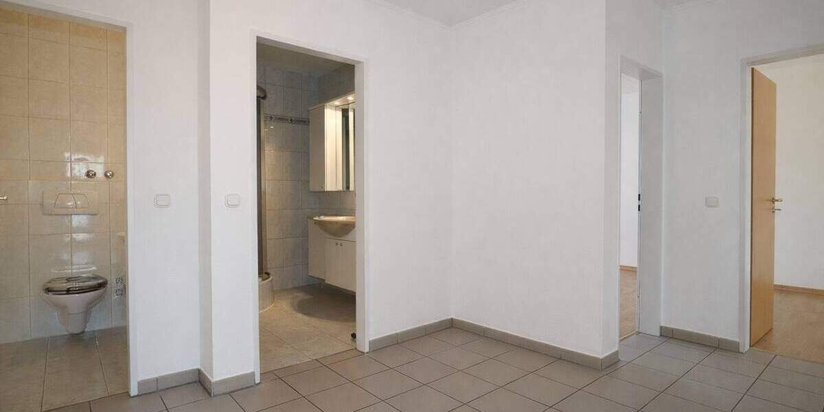 Etagenwohnung Neuss Stadionviertel - 3 Zimmer, 78 m&sup2;, 275.000&euro; | Angebot:25211890