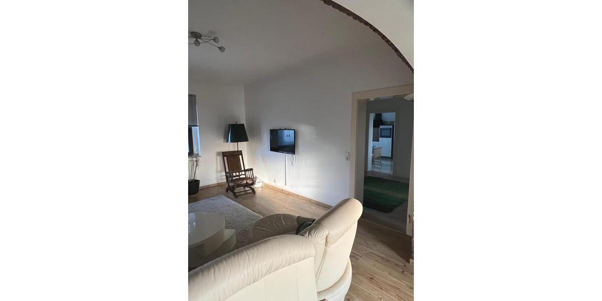 Etagenwohnung Krefeld Benrad - 2 Zimmer, 82 m&sup2;, 943&euro; | Angebot:26367892
