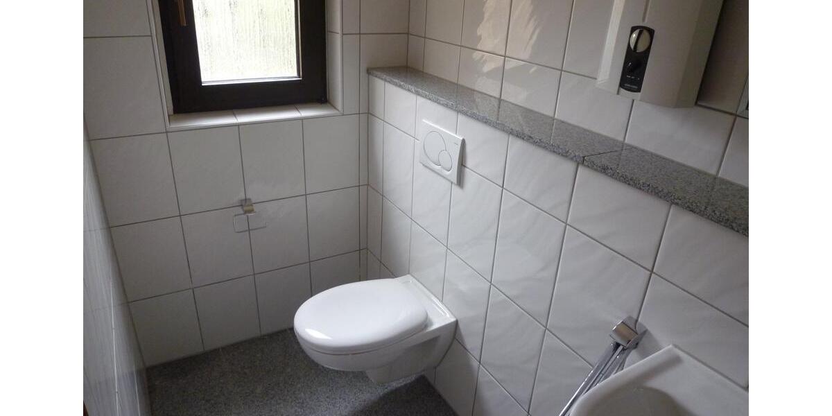 Reihenhaus Tönisvorst - 1 Zimmer, 100 m&sup2;, 1.100&euro; | Angebot:24996917