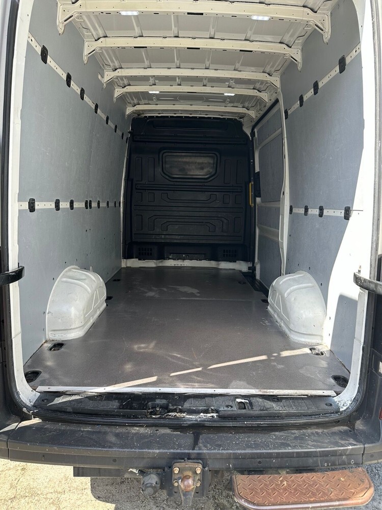 VW Crafter 30-50 Kasten 103.500 km 23.000 € Krefeld 47798