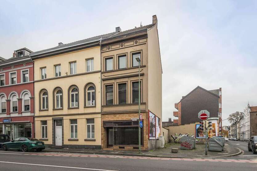 Halle in Neuss 850.000 € 950 m²
