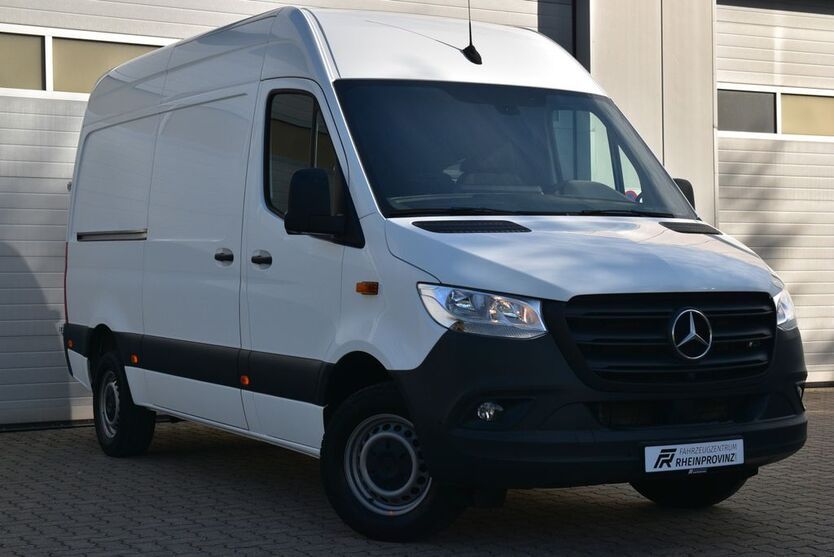 Mercedes-Benz Sprinter 16.723 km 34.999 € Geldern 47608