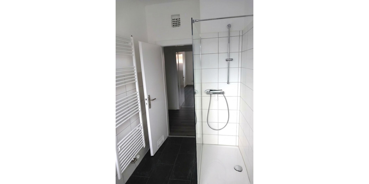 Etagenwohnung Oberhausen Osterfeld-West - 2 Zimmer, 70 m&sup2;, 598&euro; | Angebot:25537316