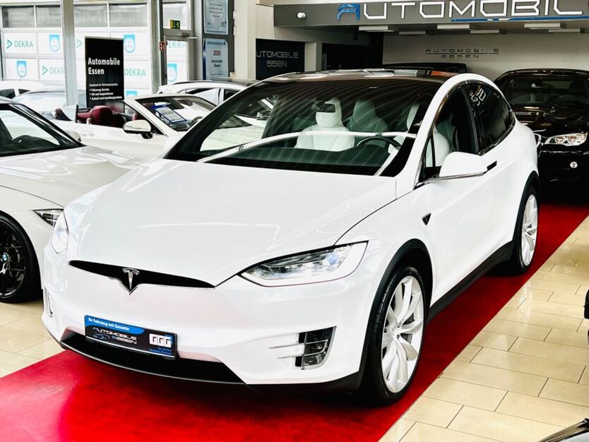 Tesla Model X 125.000 km 43.999 € Essen 45326