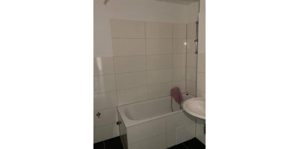 Sehr schöne sanierte 2 Zimmer Wohnung mit Balkon in Duisburg zu vermieten 2 zimmer