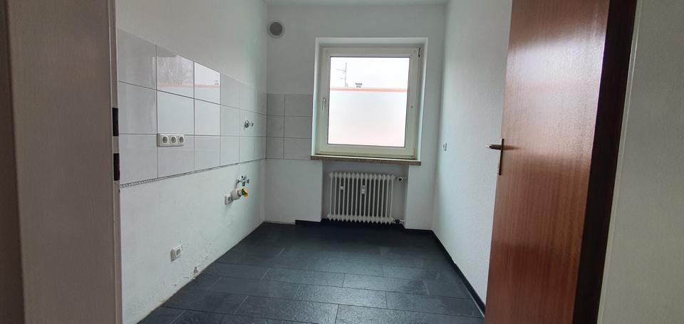 Etagenwohnung Duisburg Rheinhausen - 3 Zimmer, 700&euro; | Angebot:23629323