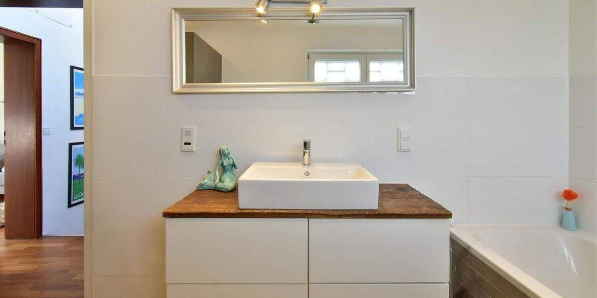 Einfamilienhaus Duisburg / Huckingen Huckingen - 7 Zimmer, 243 m&sup2;, 999.000&euro; | Angebot:25360366