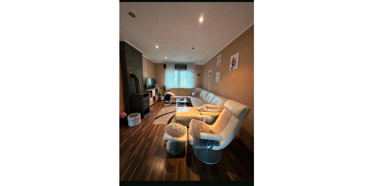 Doppelhaushälfte Duisburg Huckingen - 5 Zimmer, 235 m&sup2;, 349.000&euro; | Angebot:27159895