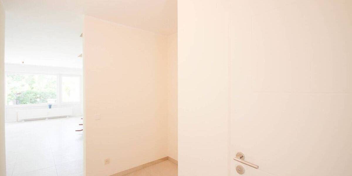 Reihenmittelhaus Meerbusch Strümp - 3 Zimmer, 125 m&sup2;, 1.750&euro; | Angebot:23957242